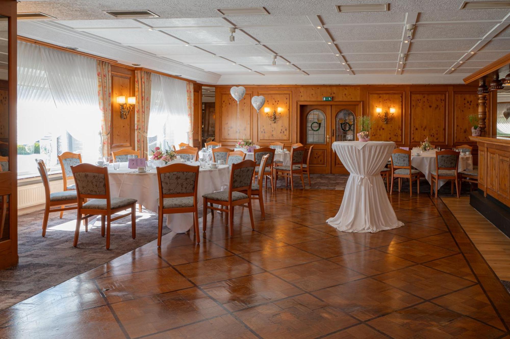Hotel Zur Post Neubruchhausen Buitenkant foto