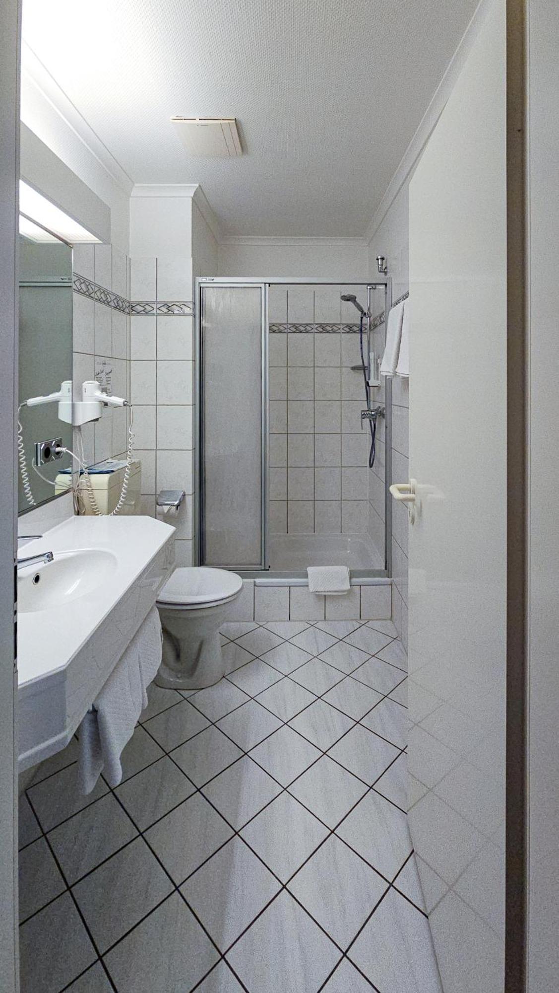 Hotel Zur Post Neubruchhausen Buitenkant foto